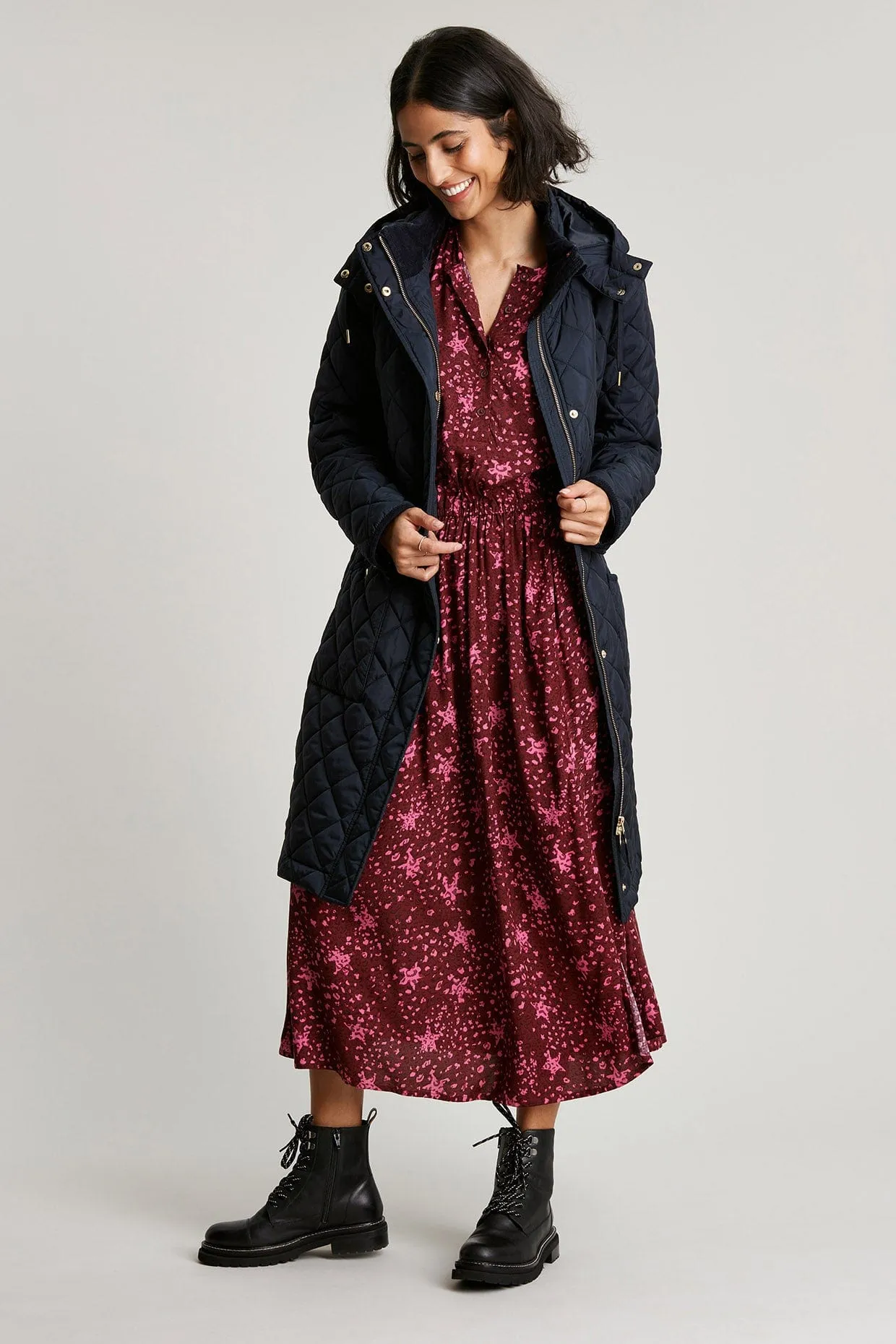 Chatham Long Quilted Coat - Marine Navy
