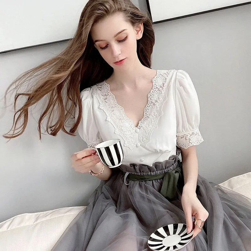 Dabuwawa Elegant Lace Deep V Neck Blouse Women Casual Solid Puff