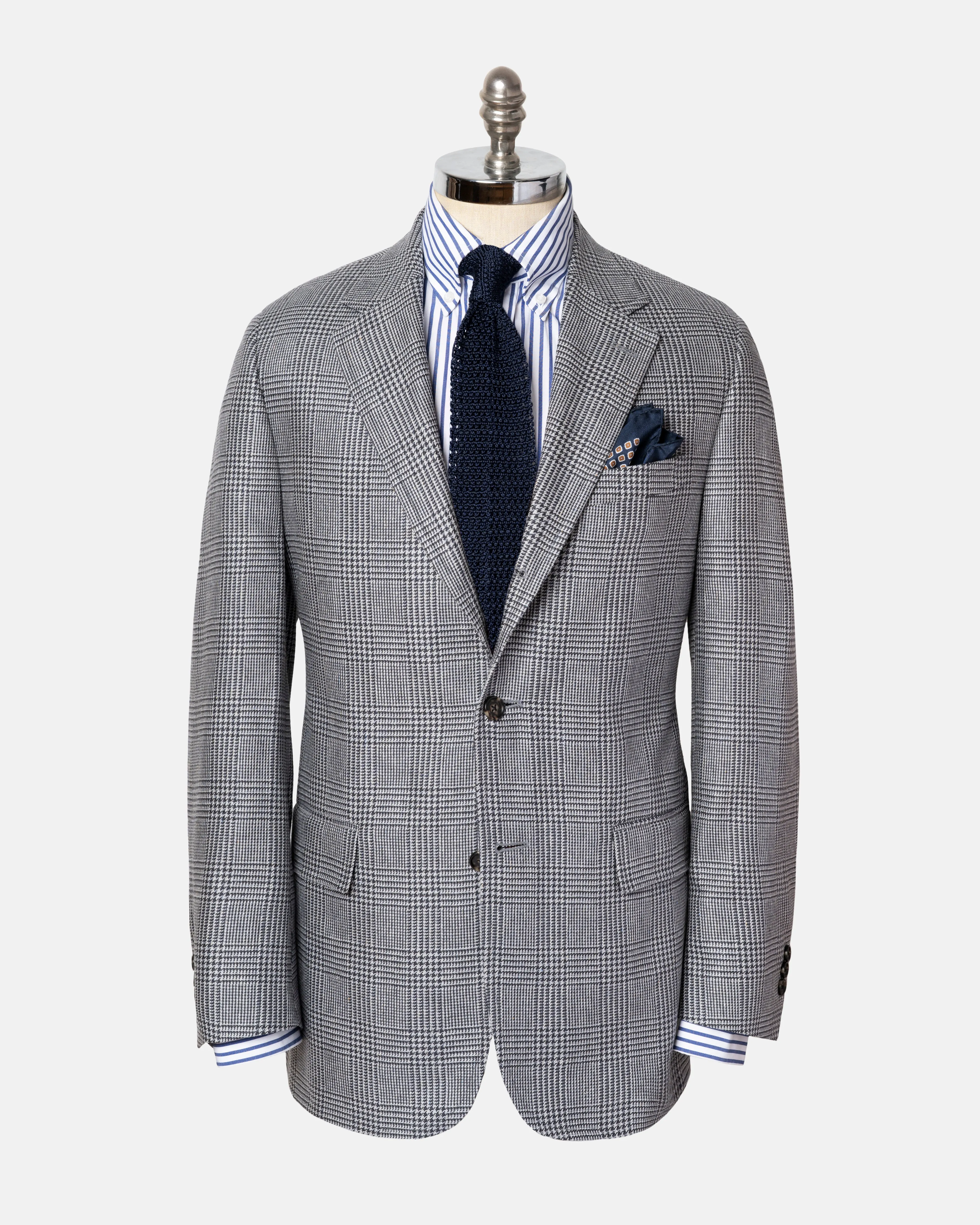 GREY PLAID SPORT COAT