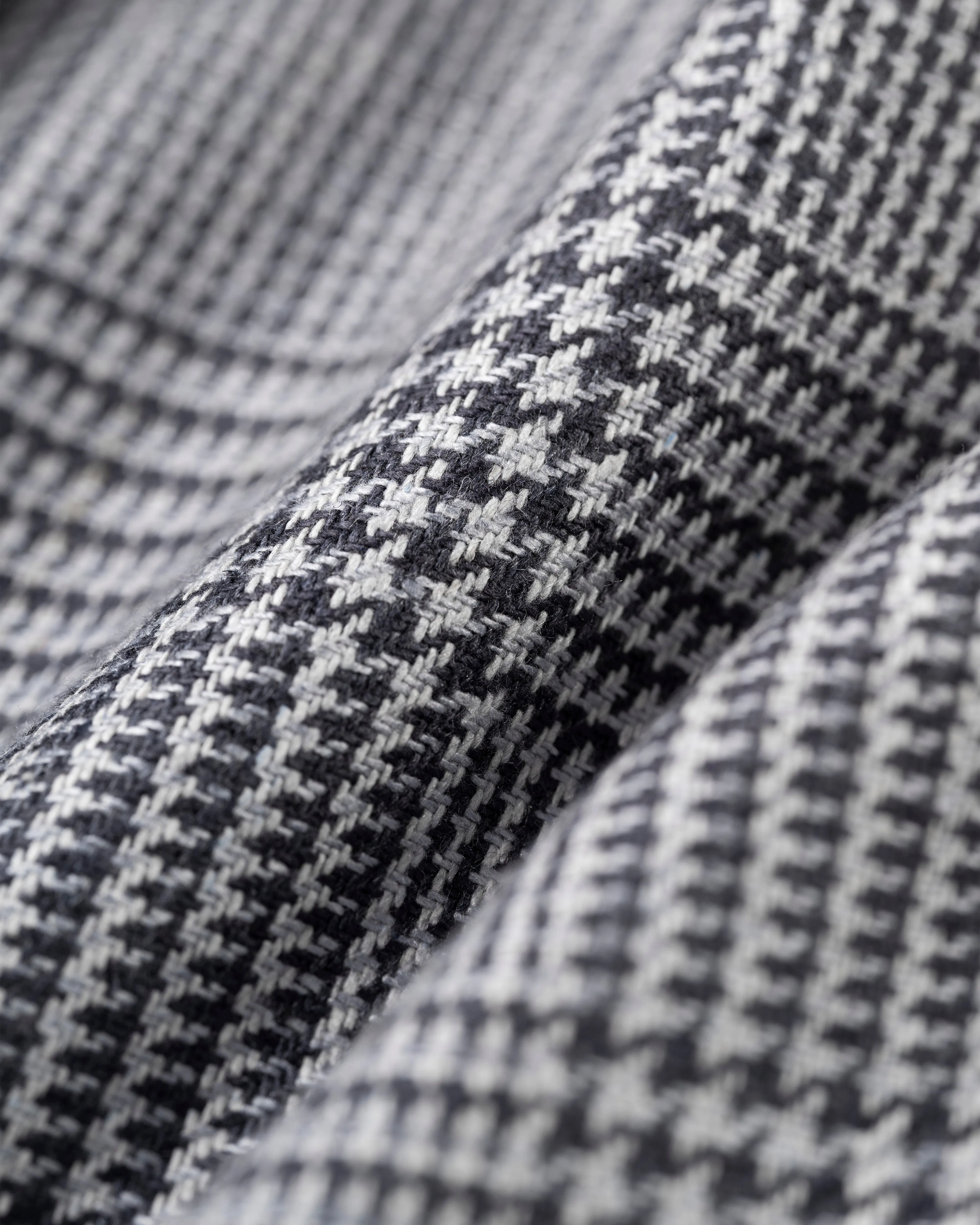 GREY PLAID SPORT COAT